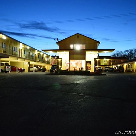 Economy Inn Гермістон Екстер'єр фото