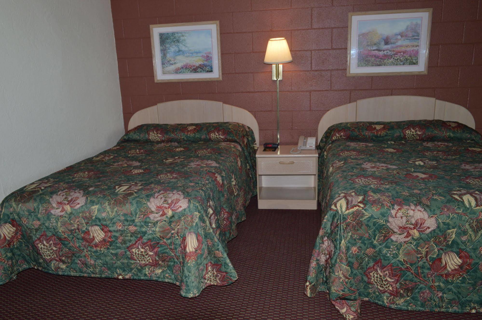 Economy Inn Гермістон Екстер'єр фото